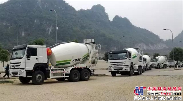 凌宇刮起海外風(fēng)，20臺攪拌車“涌向”東南亞