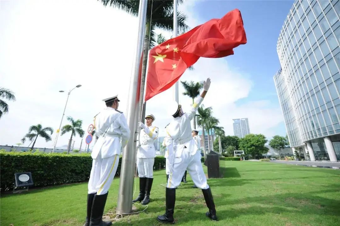 中集慶生，凌宇與兄弟企業(yè)同升一面旗