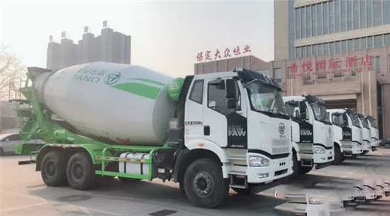 感謝有你，雄安有我！35臺(tái)凌宇攪拌車助力雄安新區(qū)建設(shè)